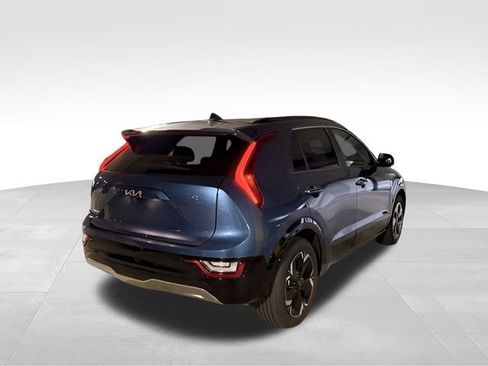 Used 2025 Kia Niro Wave image 3