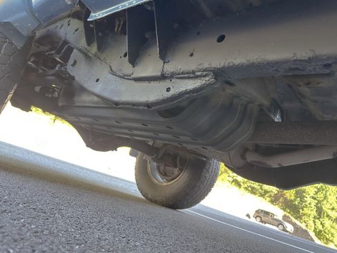 Used 2004 Nissan Frontier S/C image 35