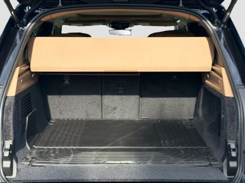 New 2026 Land Rover Range Rover Autobiography AWD/4WD image 10