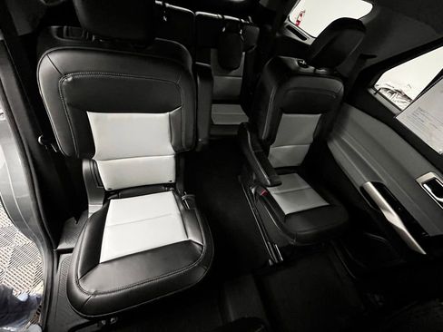 Used 2023 Ford Explorer XLT w/ Equipment Group 202A image 38