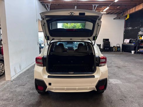 Used 2021 Subaru Crosstrek 2.5i Sport w/ Moonroof Package AWD/4WD image 22