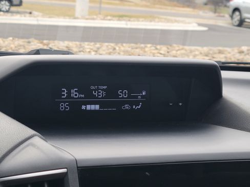 Certified 2023 Subaru Crosstrek 2.0i image 23