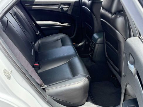 Used 2023 Chrysler 300 S w/ Comfort Group RWD image 28