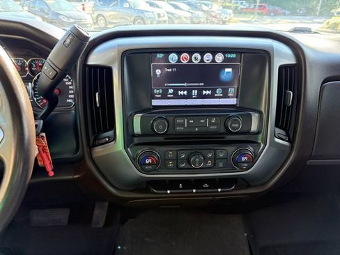 Used 2018 Chevrolet Silverado 1500 LT w/ All Star Edition image 19