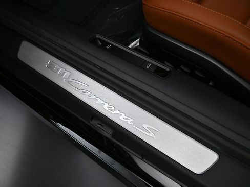 Used 2026 Porsche 911 Carrera S image 27
