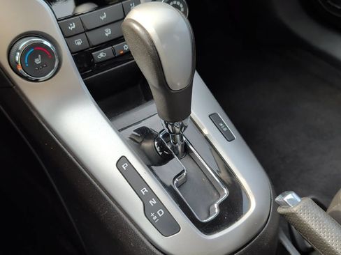Used 2016 Chevrolet Cruze LT w/ Sun, Sound and Sport Package FWD image 24