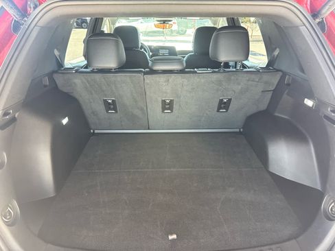 Used 2025 Chevrolet Equinox LT w/ Convenience Package II image 43