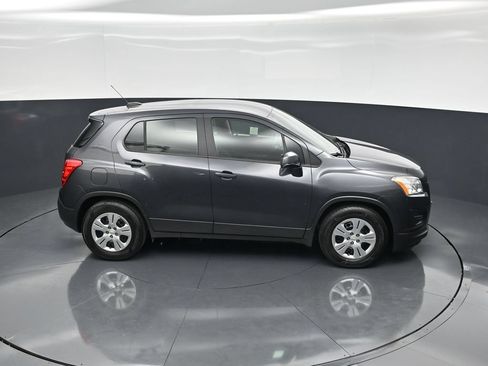 Used 2016 Chevrolet Trax LS FWD image 52