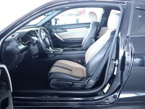 Used 2016 Honda Civic Touring image 15