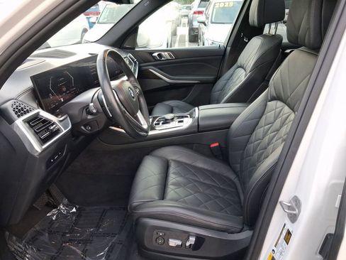 Used 2024 BMW X5 sDrive40i RWD image 14