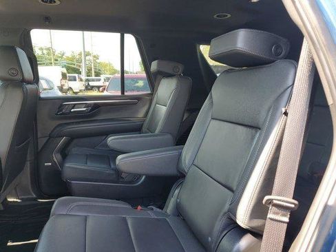 Used 2025 Chevrolet Tahoe LT w/ Comfort Package AWD/4WD image 11