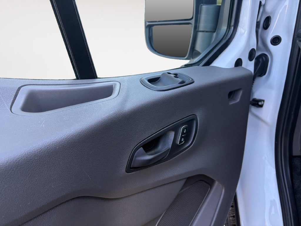 Certified 2025 Ford Transit 250 Low Roof w/ Exterior Upgrade Package RWD image 10