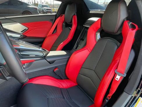 Used 2025 Chevrolet Corvette E-Ray AWD/4WD image 4
