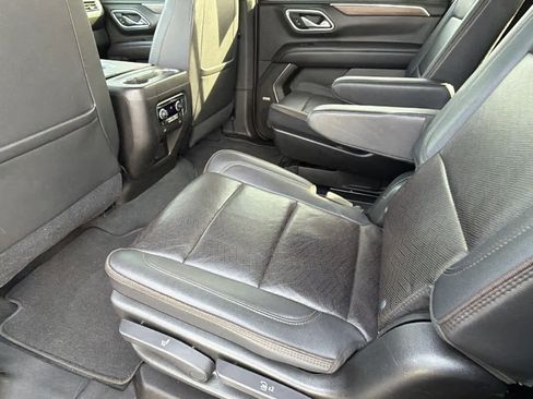 Used 2021 Chevrolet Suburban High Country image 24