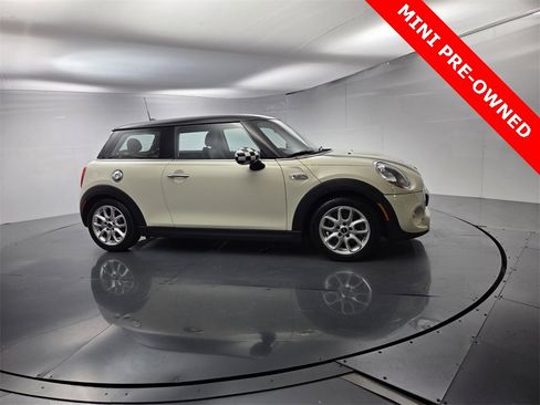 Used 2015 MINI Cooper S image 24