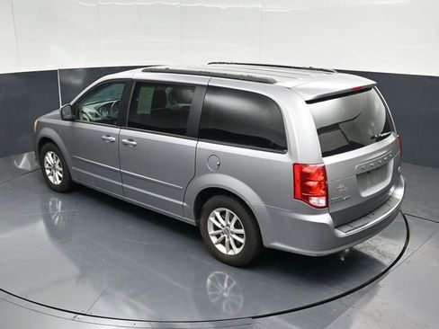Used 2014 Dodge Grand Caravan SXT FWD image 42
