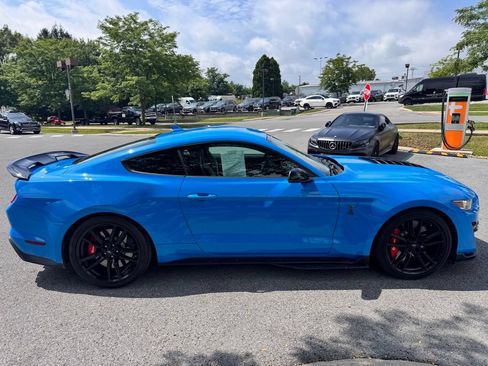 Used 2022 Ford Mustang Shelby GT500 w/ Technology Package RWD image 2