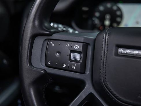 Used 2024 Land Rover Defender 110 X-Dynamic SE AWD/4WD image 21