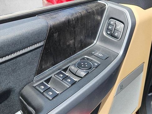Used 2024 Ford F250 Lariat w/ Chrome Package AWD/4WD image 10