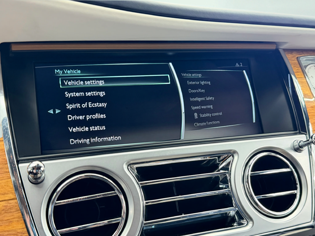 Used 2019 Rolls-Royce Ghost RWD image 25