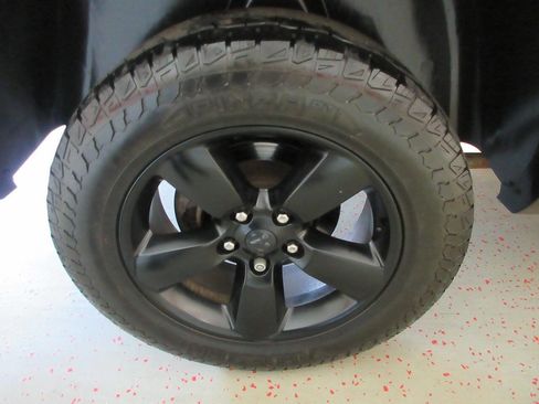 Used 2016 RAM 1500 Outdoorsman AWD/4WD image 32