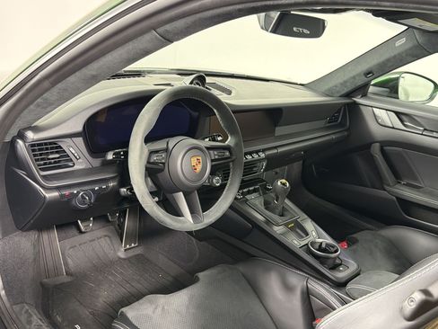 Certified 2026 Porsche 911 GT3 RWD image 4