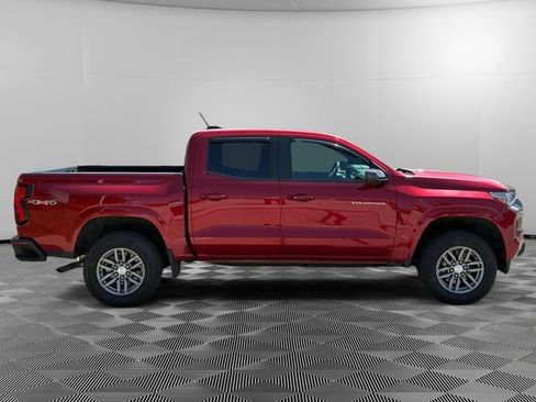 Used 2024 Chevrolet Colorado LT w/ LT Convenience Package AWD/4WD image 6