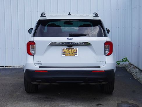 Used 2022 Ford Explorer XLT AWD/4WD image 5