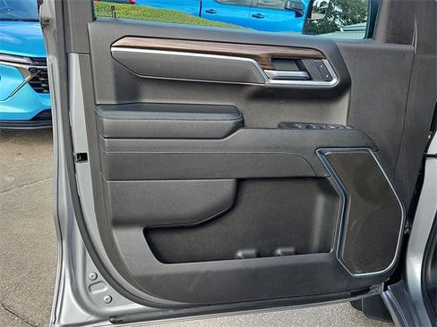 Used 2025 Chevrolet Silverado 1500 LT image 21