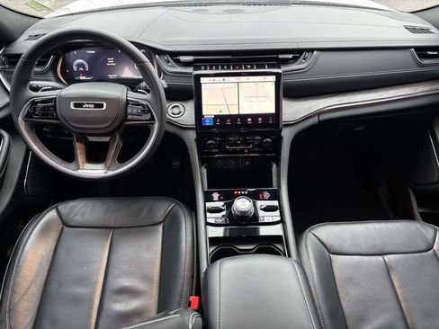 Used 2023 Jeep Grand Cherokee Overland w/ MOPAR Finishing Package AWD/4WD image 26