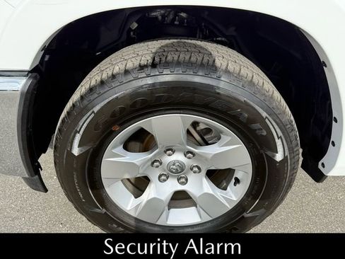 Used 2025 RAM 1500 Big Horn image 23