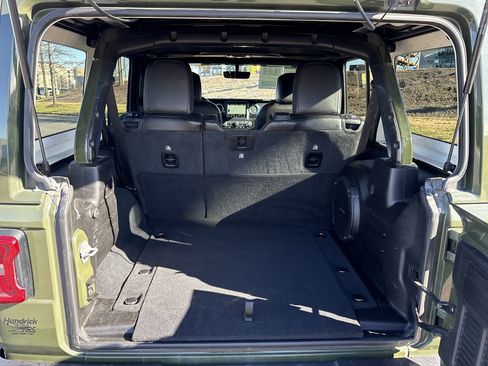 Certified 2022 Jeep Wrangler Unlimited Sahara image 34