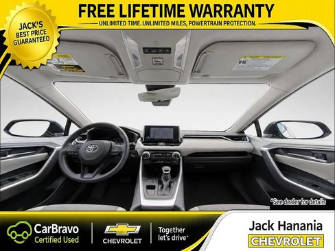 Used 2024 Toyota RAV4 XLE FWD image 15