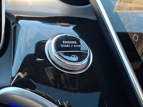 Used 2026 Mercedes-Benz GLC 300 4MATIC image 19