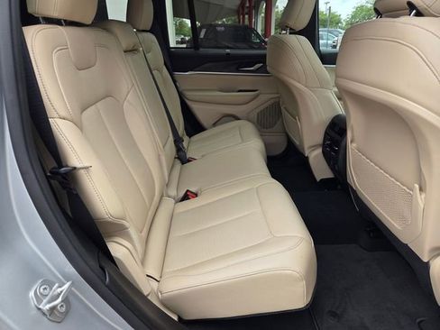 Certified 2024 Jeep Grand Cherokee Limited w/ Luxury Tech Group II AWD/4WD image 15