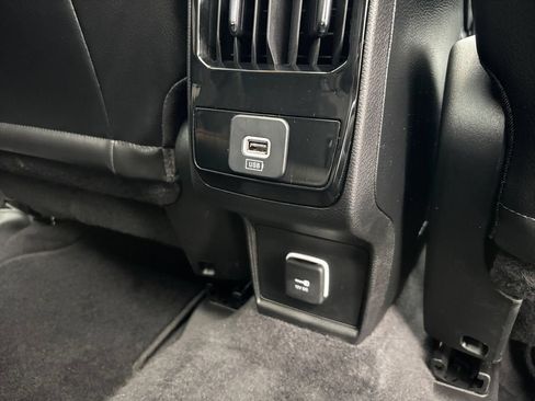 Used 2022 Jeep Compass Limited w/ Sun and Sound Group AWD/4WD image 35