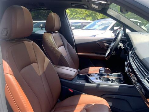 Used 2019 Audi Q7 3.0T Prestige w/ Prestige Package AWD/4WD image 9