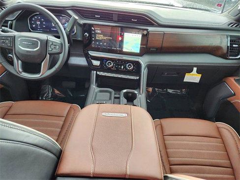 New 2026 GMC Sierra 2500 Denali Ultimate w/ Max Trailering Package image 12