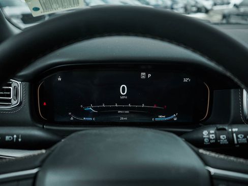 New 2026 Jeep Grand Wagoneer Limited image 24