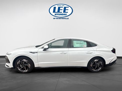 New 2026 Hyundai Sonata SEL image 3