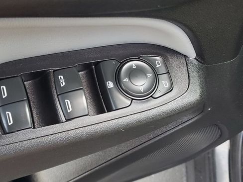 Certified 2019 Chevrolet Equinox LS FWD image 15