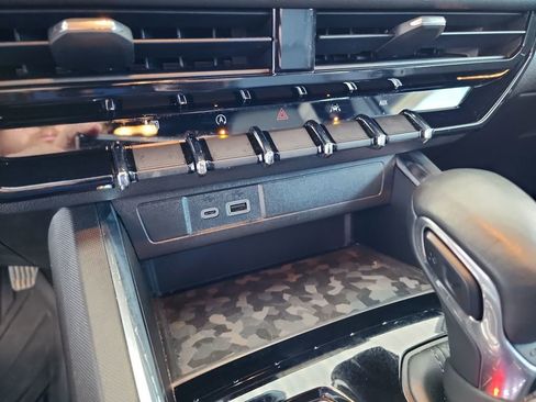 Certified 2023 GMC Canyon Elevation w/ Elevation Premium Package image 30