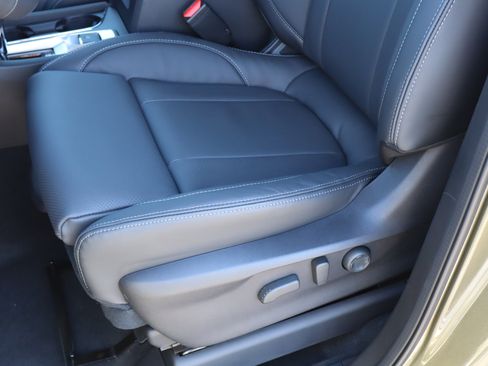 New 2026 Subaru Ascent Limited w/ Popular Package #2 image 10