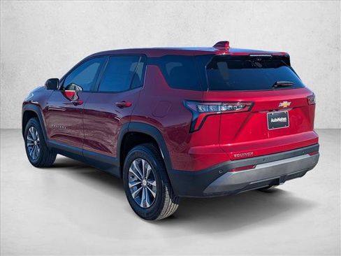 New 2026 Chevrolet Equinox LT w/ Convenience Package II FWD image 9