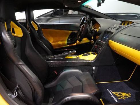 Used 2004 Lamborghini Gallardo AWD/4WD image 37
