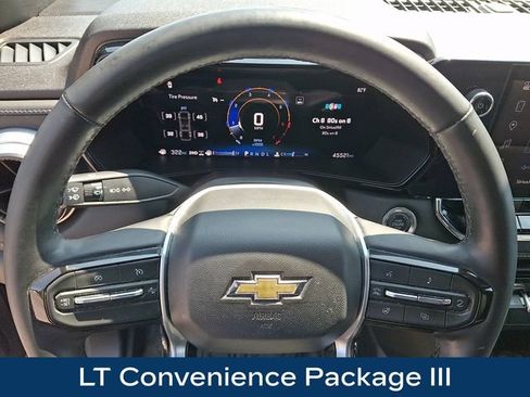 Used 2024 Chevrolet Colorado LT w/ LT Convenience Package III AWD/4WD image 4