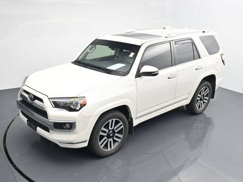 Used 2019 Toyota 4Runner Limited AWD/4WD image 24