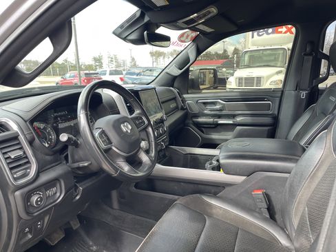 Used 2022 RAM 1500 Laramie AWD/4WD image 11