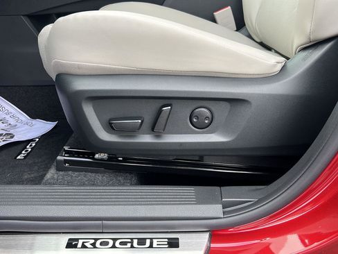 New 2026 Nissan Rogue SV FWD image 26