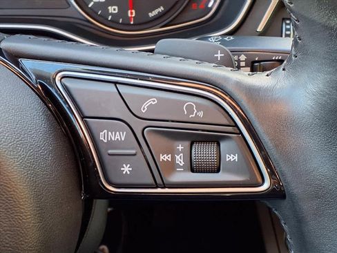 Used 2019 Audi A4 2.0T Premium image 19